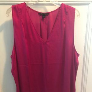 NWOT! Banana Republic Fuchsia Sleeveless V Neck Shell w/Invert Pleats, Sz XL